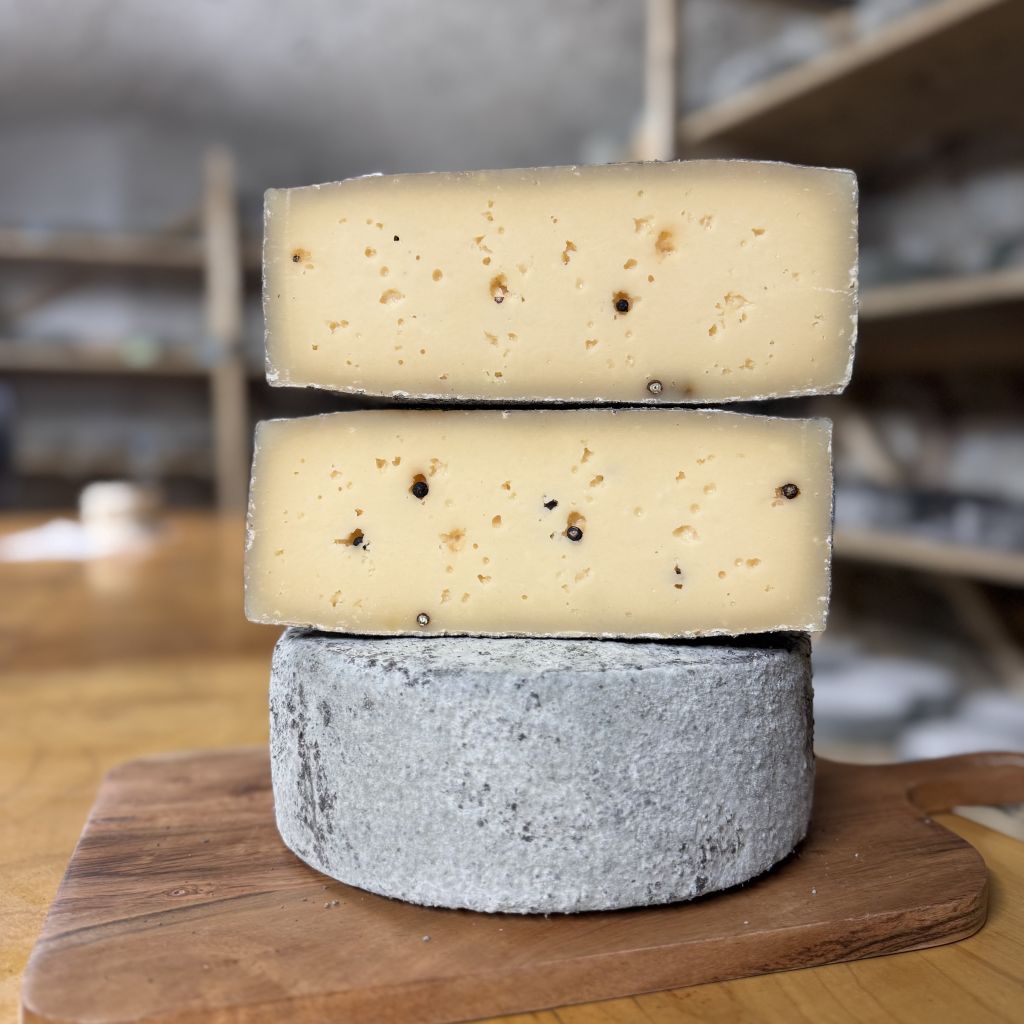 Formaggio Nero della Nona 1753® 